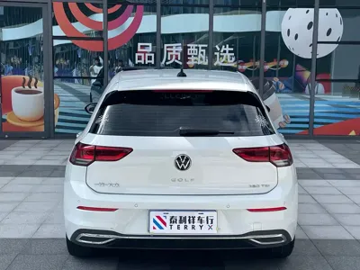 Volkswagen Golf 2023, 27000 км, за 109800 CNY - фото 8