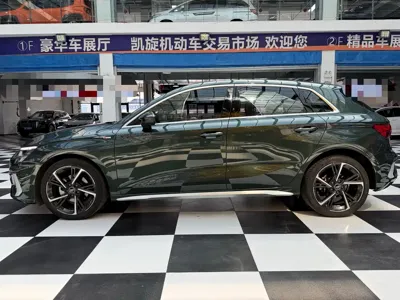 Audi A3 2023, 43000 км, за 132800 CNY