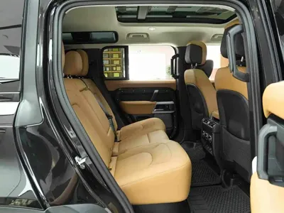 Land Rover Defender 2024, 15000 км, за 688000 CNY - фото 12