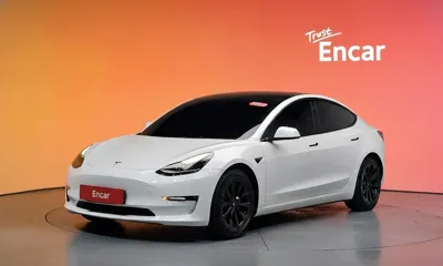 Tesla Model 3 · 2022 год