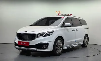 Kia Canival · 2015 год