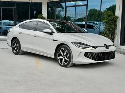 Volkswagen Lamando 2022, 42000 км, за 109800 CNY