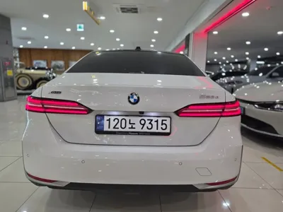 BMW 5-Series 2024, 32029 км, за 64900000 KRW - фото 3