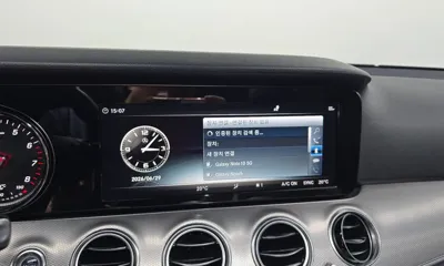 Mercedes-Benz E-Class 2018, 82470 км, за 19900000 KRW - фото 30