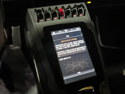 Lamborghini Huracan 2023, 60 км, за 529000000 KRW - фото 9