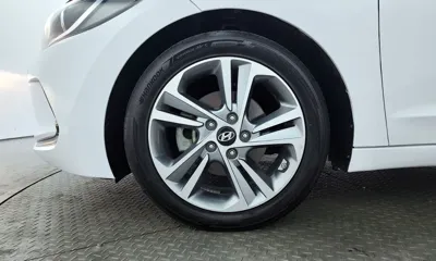 Hyundai Avante 2018, 82204 км, за 11500000 KRW - фото 5