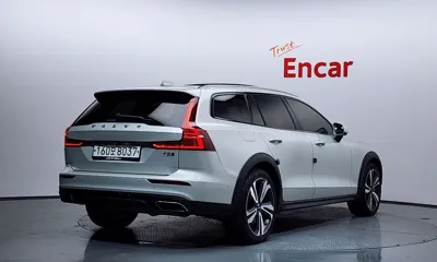 Volvo V60 2020, 66552 км, за 29000000 KRW
