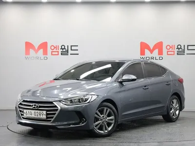 Hyundai Avante · 2017 год