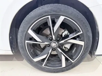 Skoda Octavia 2022, 59000 км, за 135800 CNY - фото 14