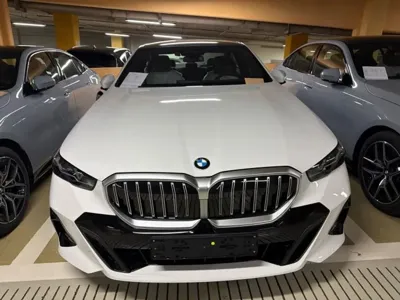 BMW 5-Series 2026, 5 км, за 40800000 KRW - фото 17