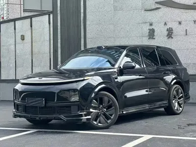 Li Auto Li L9 · 2024 год