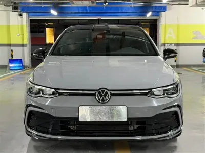 Volkswagen Golf 2023, 33000 км, за 135800 CNY - фото 3