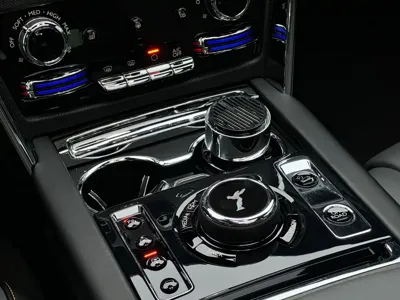 Rolls-Royce Cullinan 2020, 41000 км, за 3968000 CNY - фото 35