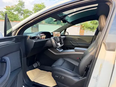 Tesla Model X 2023, 68000 км, за 462900 CNY - фото 18