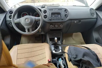 Volkswagen Tiguan 2015, 46100 км, за 53540.81 CNY - фото 18