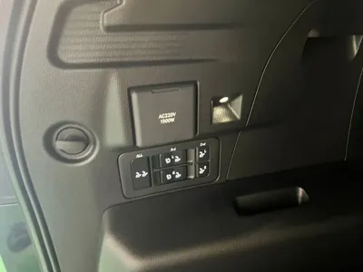 Lexus LX 2025, 60 км, за 225000000 KRW - фото 15