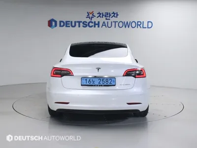 Tesla Model 3 2021, 91133 км, за 30500000 KRW