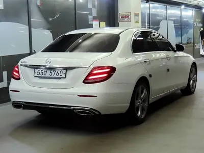 Mercedes-Benz E-Class 2017, 67354 км, за 18990000 KRW