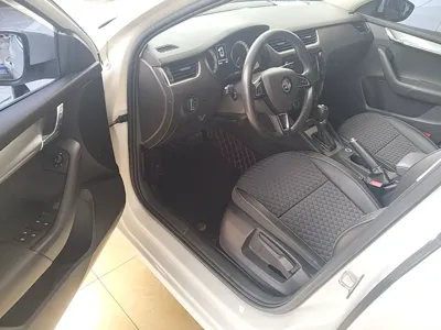 Skoda Octavia 2018, 161800 км, за 49450.89 CNY - фото 19