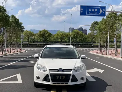 Ford Focus 2014, 100000 км, за 14800 CNY