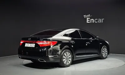 Hyundai Grandeur 2015, 174391 км, за 6500000 KRW - фото 2
