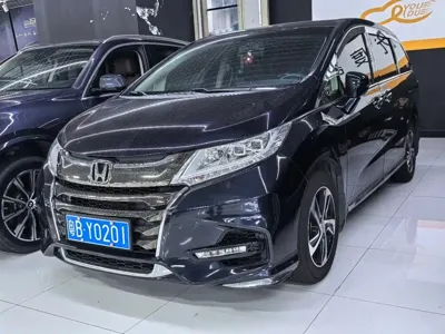 Honda Odyssey 2016, 160000 км, за 90000 CNY - фото 1