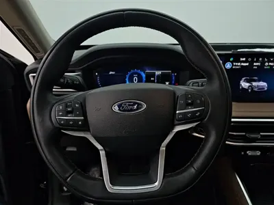 Ford Explorer 2023, 71100 км, за 199800 CNY - фото 10