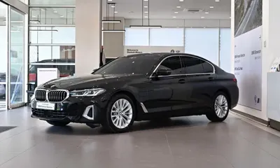 BMW 5-Series · 2021 год