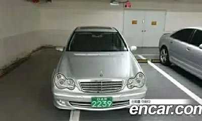 Mercedes-Benz C-Class 2006, 68000 км, за 12900000 KRW