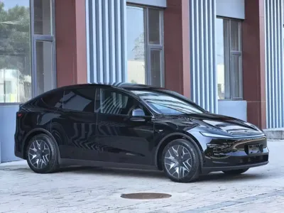 Tesla Model Y L 2026, 100 км, за 335800 CNY - фото 2