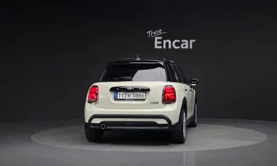 MINI Cooper 2022, 25761 км, за 27800000 KRW