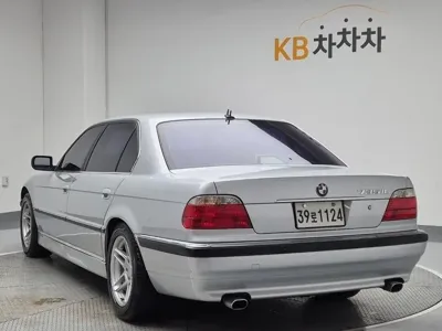 BMW 7-Series 2001, 176269 км, за 5900000 KRW