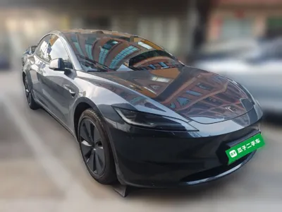 Tesla Model 3 2025, 11500 км, за 195353.24 CNY