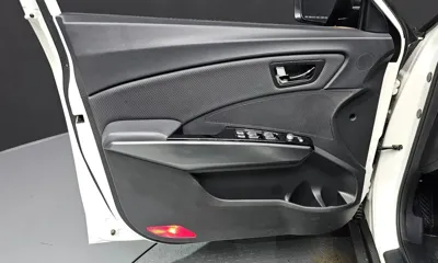 KG_Mobility_Ssangyong TIBOLI 2018, 66483 км, за 9600000 KRW - фото 24