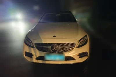 Mercedes-Benz C-Class 2020, 100300 км, за 110030.45 CNY