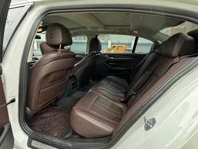 BMW 5 Series 2018, 113000 км, за 119800 CNY - фото 5