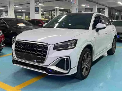 Audi Q2L · 2022 год