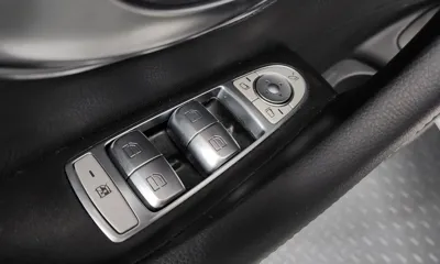 Mercedes-Benz E-Class 2021, 59860 км, за 32800000 KRW - фото 28