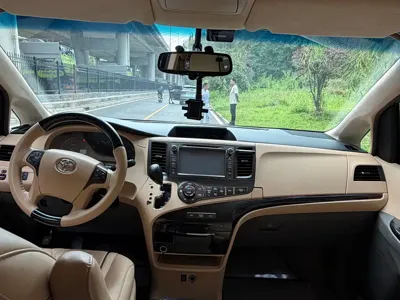 Toyota Sienna 2015, 146000 км, за 92000 CNY - фото 8
