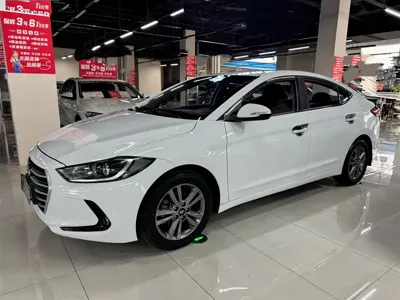 Hyundai Elantra · 2016 год