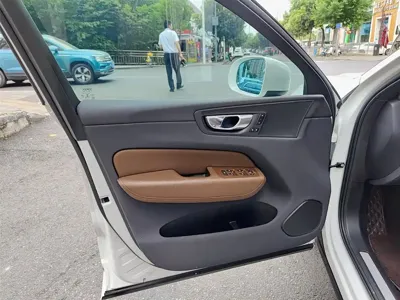 Volvo XC60 2022, 89000 км, за 147800 CNY - фото 6