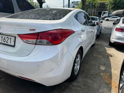 Hyundai Avante 2013, 155963 км, за 3300000 KRW