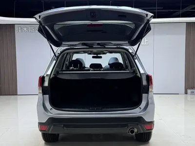 Subaru Forester 2024, 16500 км, за 229800 CNY - фото 8