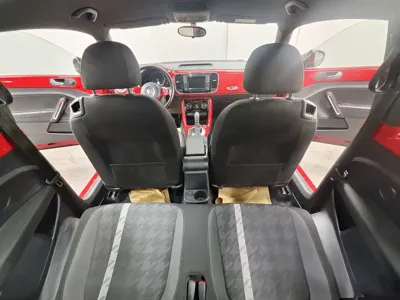 Volkswagen Beetle 2018, 85000 км, за 55400 CNY - фото 10