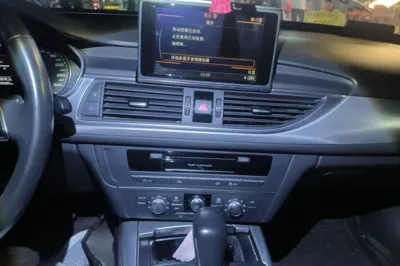 Audi A6L 2018, 104300 км, за 112268.46 CNY - фото 14