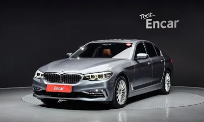 BMW 5-Series · 2020 год