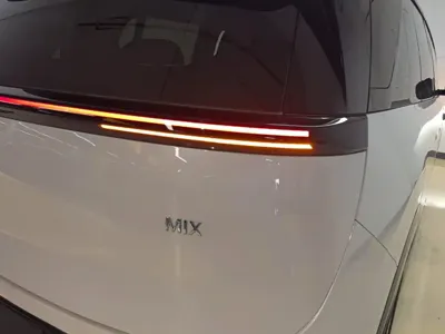 Zeekr Mix 2025, 2900 км, за 184100 CNY - фото 8