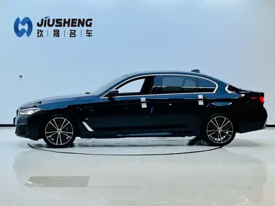 BMW 5 Series 2022, 46000 км, за 213000 CNY