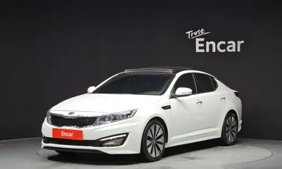 Kia K5 · 2012 год