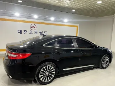 Hyundai Grandeur 2014, 180343 км, за 5990000 KRW